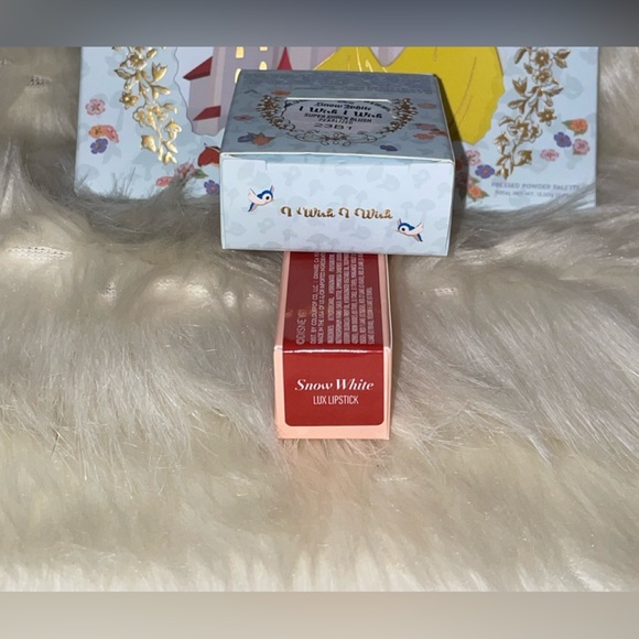 SNOW WHITE DREAMS COME TRUE BUNDLE #1 - Picture 7 of 9